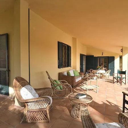 Villa Montalbano 12 *