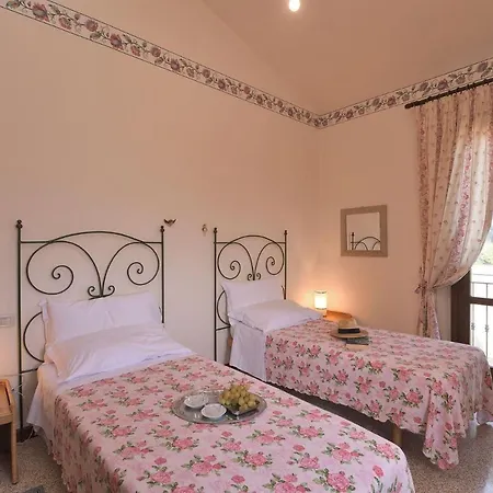 Montalbano 12 Villa