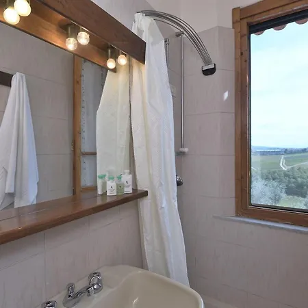 Montalbano 12 Villa *