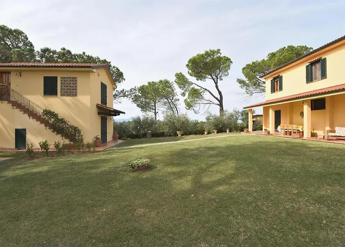 Montalbano 12 Villa *