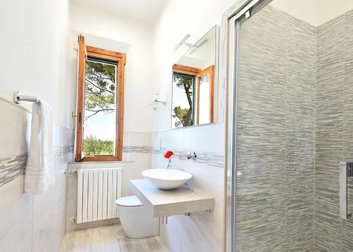 Montalbano 12 Villa *